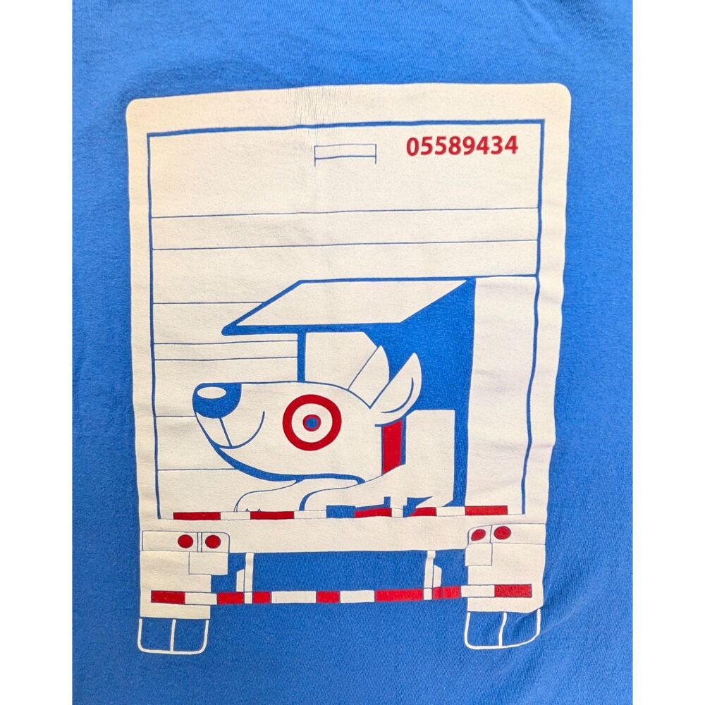 Vintage looking Target Bullseye Dog Delivery Graphis T-shirt XL